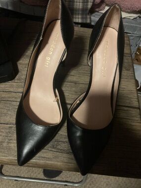 Madden Girl Black Pointed-Toe Pumps